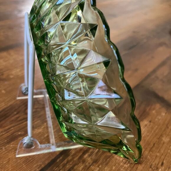 Uranium Starburst Green Glass Bowl 9” Vintage - Picture 5 of 6